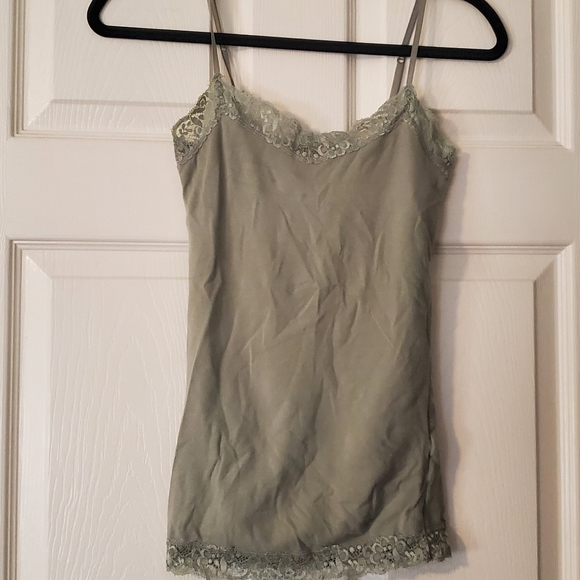 Set of 4 Tank Tops - Picture 2 of 4
